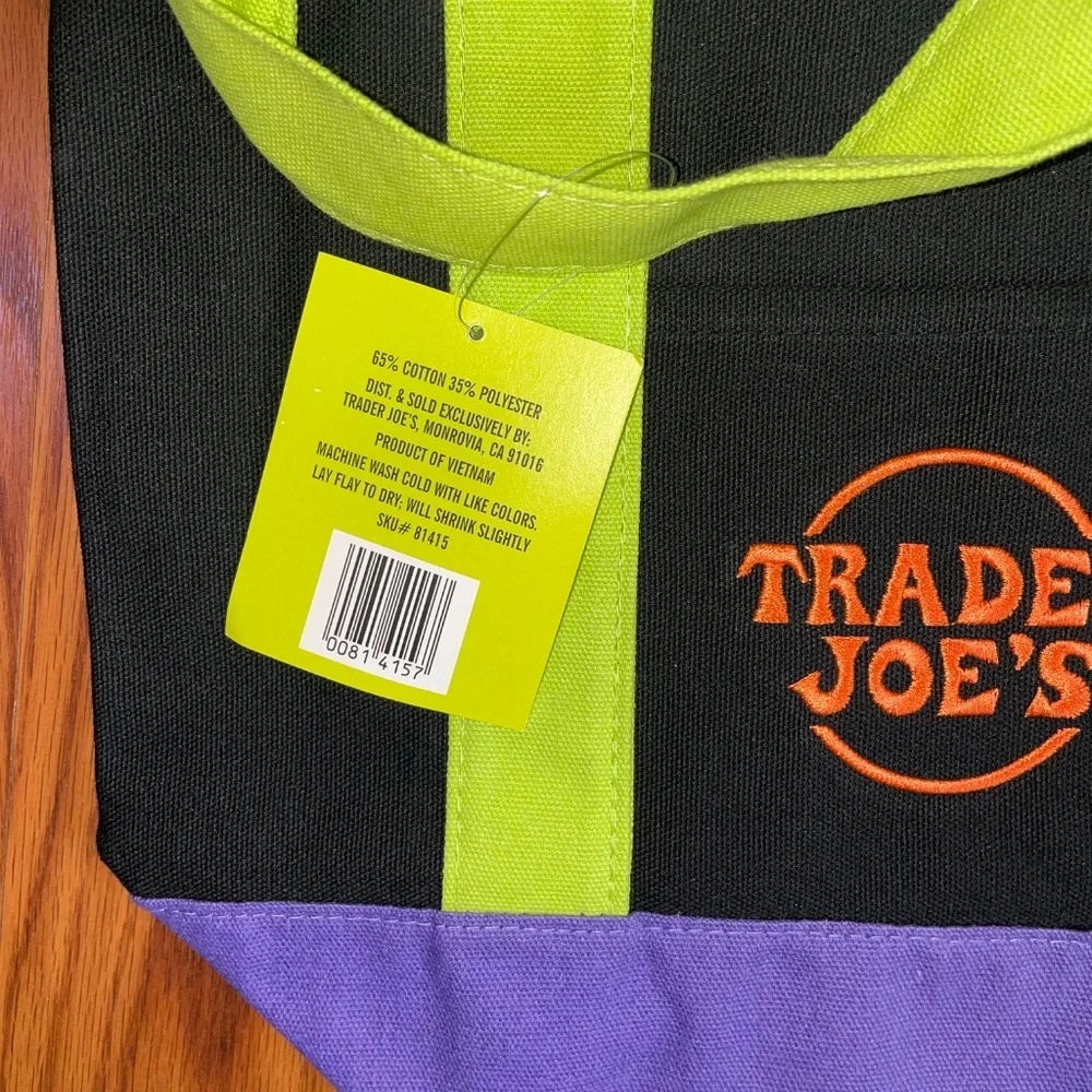 NWT Trader Joe’s Limited Edition Trick or Treat Mini Canvas Tote Bag Multi Color - Picture 4 of 4